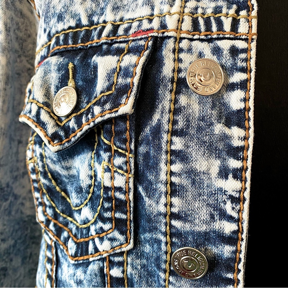 True Religion • Acid Washed Rope Stitched Trucker Jacket - Picture 4 of 14